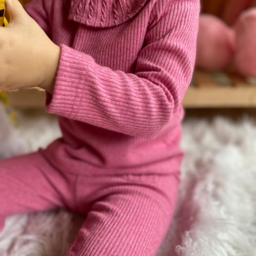 Fırfırlı Pembe Triko Takım